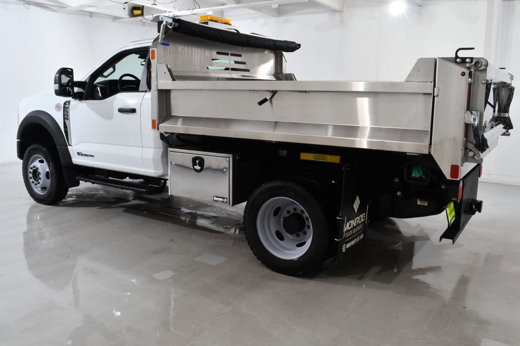 New 2025 Ford F550 4x4 Regular Cab Super Duty image 3