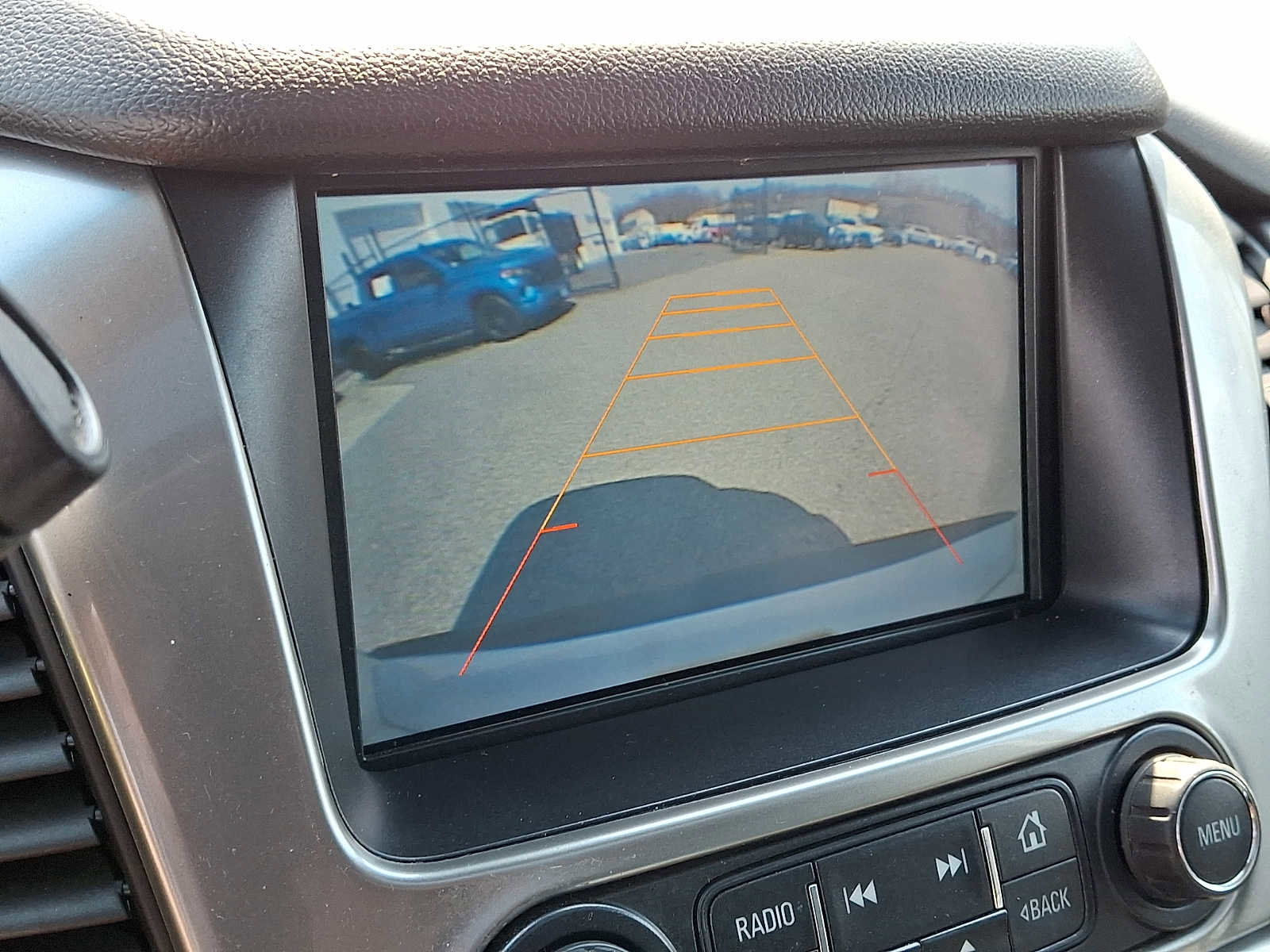 Used 2015 Chevrolet Suburban LT image 17