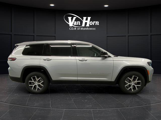 New 2025 Jeep Grand Cherokee L Limited w/ Trailer Tow Package image 2