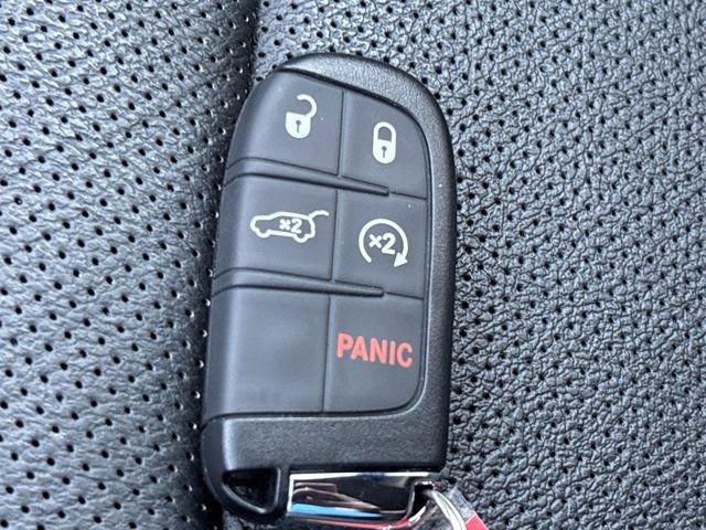 Used 2023 Jeep Compass High Altitude w/ Driver Assist Group I image 43