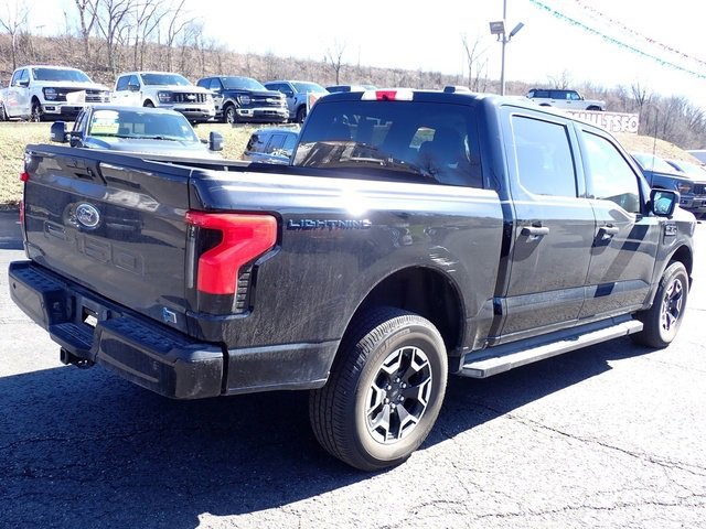 Used 2023 Ford F150 Lightning XLT image 5