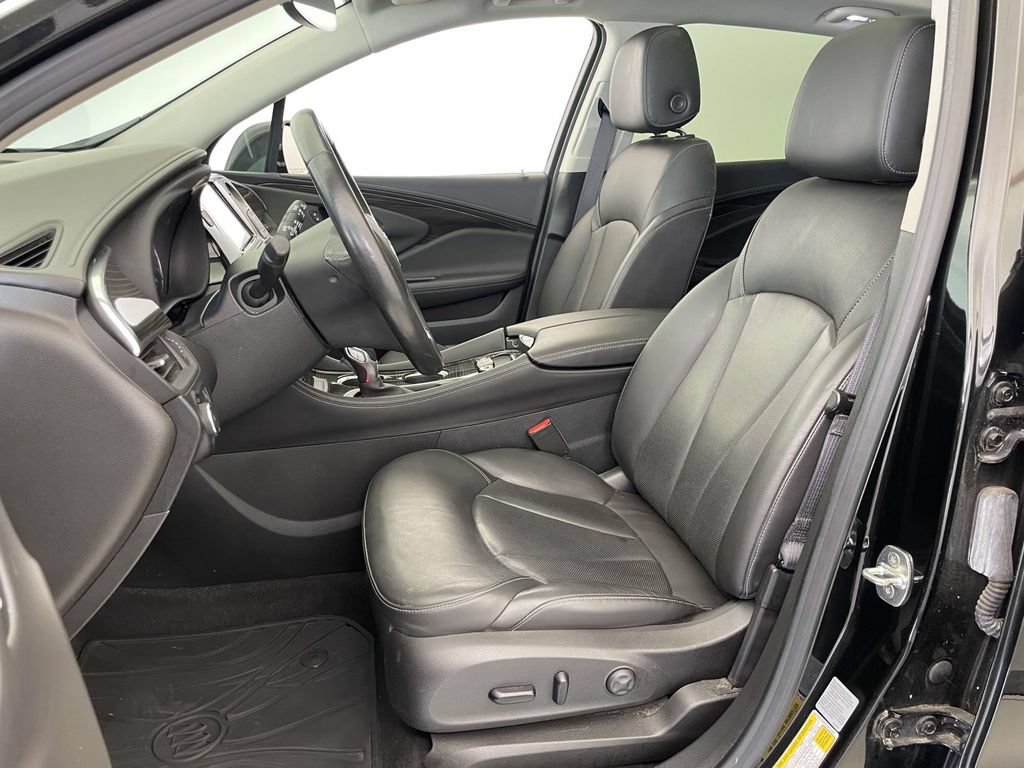 Used 2020 Buick Envision Premium w/ LPO, Road Trip Package AWD/4WD image 13