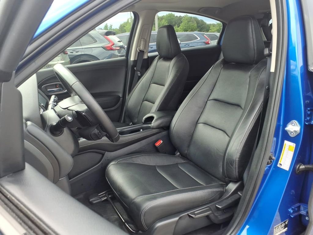 Used 2021 Honda HR-V EX-L image 4