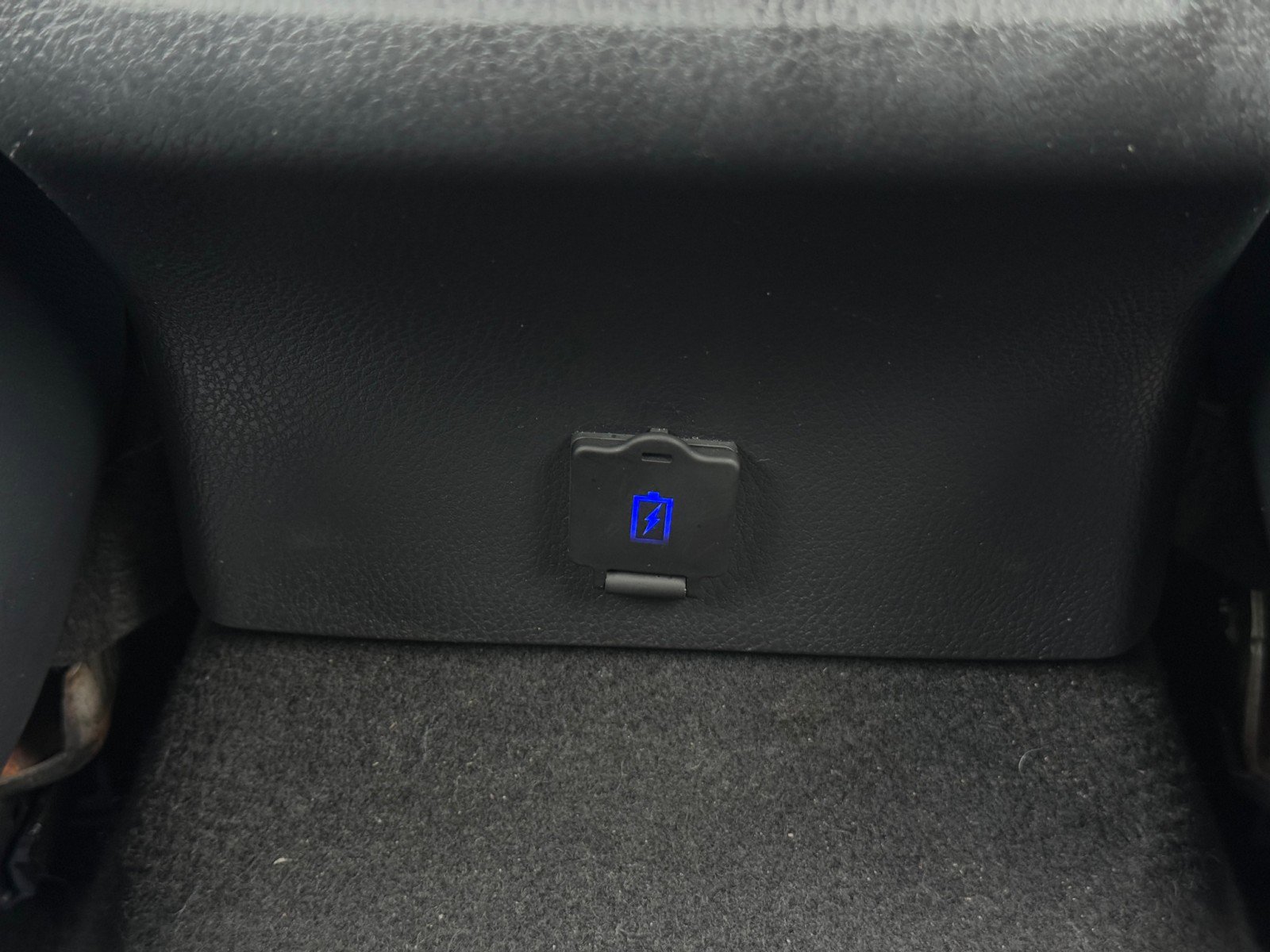 Used 2024 Toyota Camry LE image 29