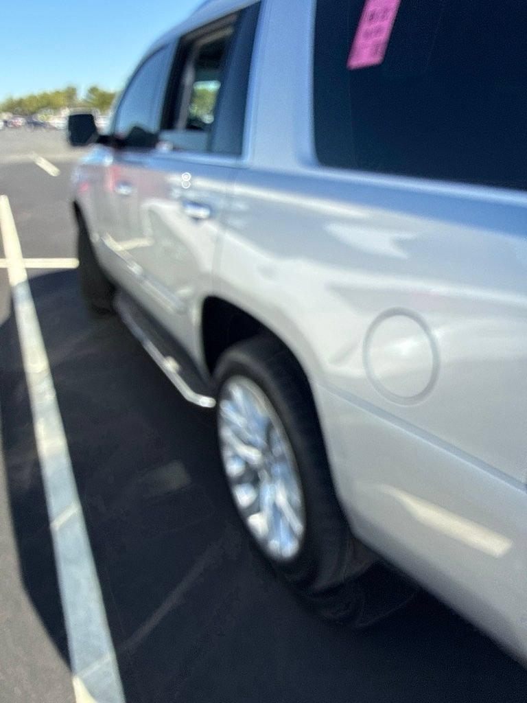 Used 2020 Cadillac Escalade Luxury AWD/4WD image 12