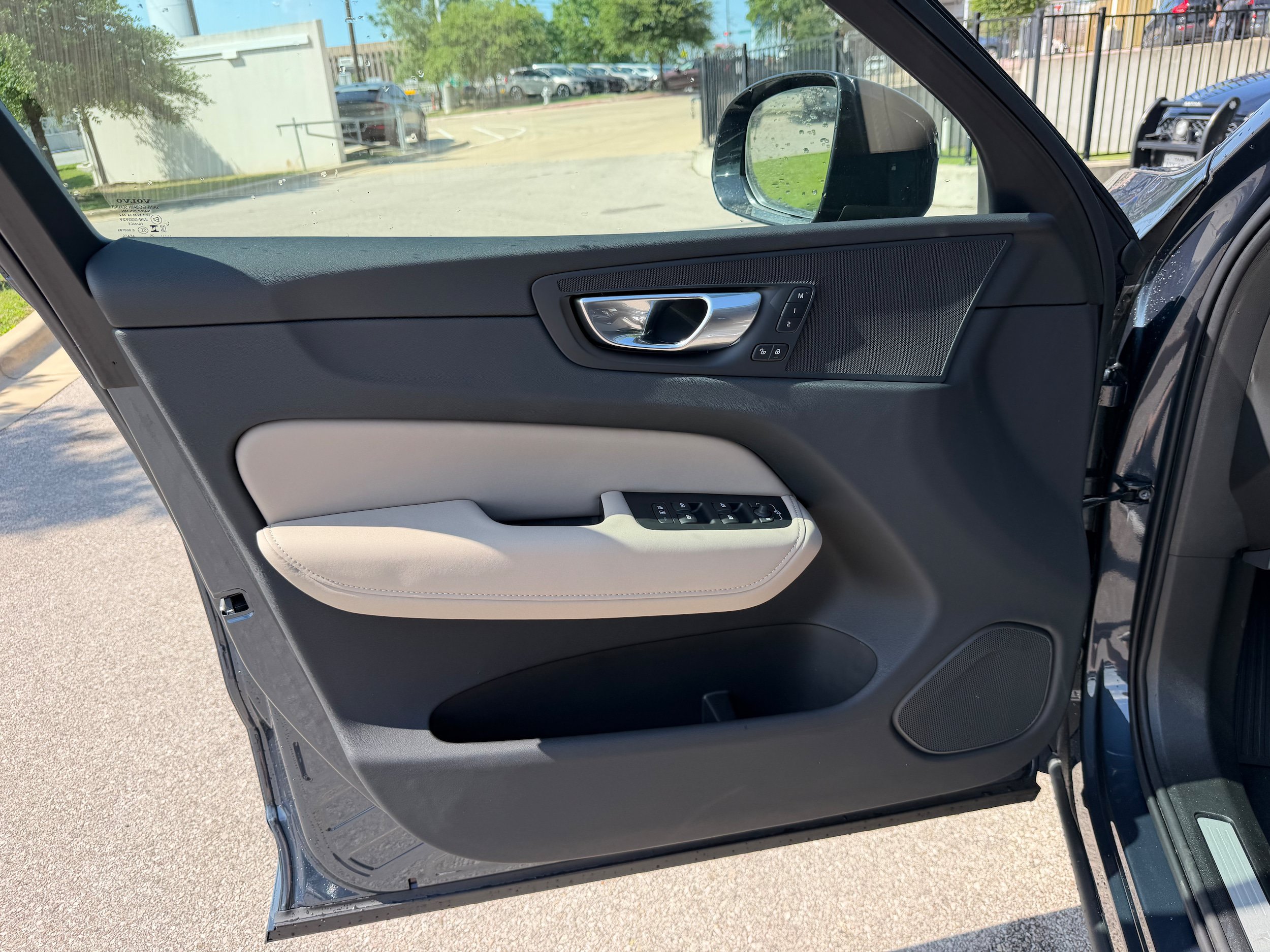 New 2026 Volvo XC60 B5 Core AWD/4WD image 16