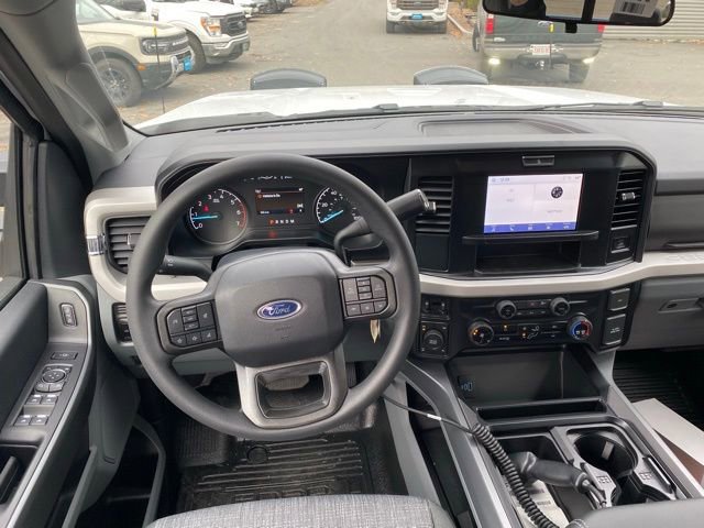 New 2026 Ford F350 XLT w/ FX4 Off-Road Package image 8