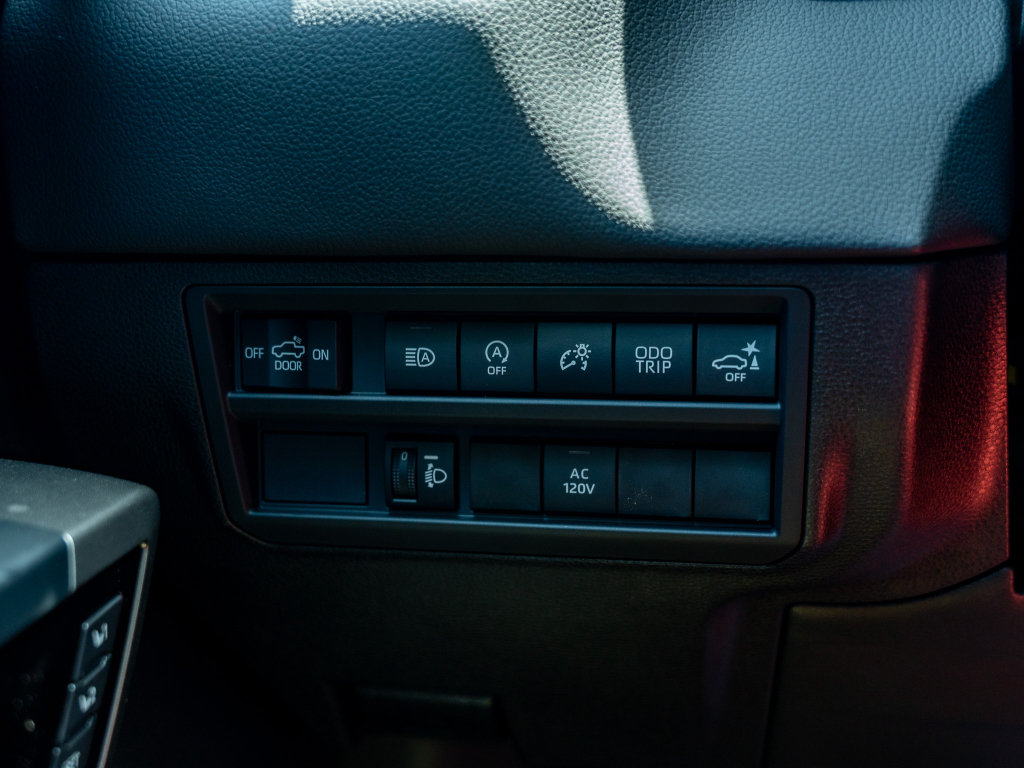 New 2026 Toyota Tundra Limited AWD/4WD image 27