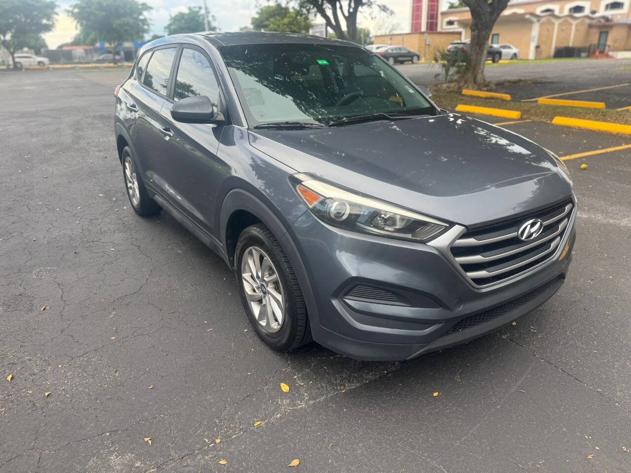 Used 2017 Hyundai Tucson SE image 3