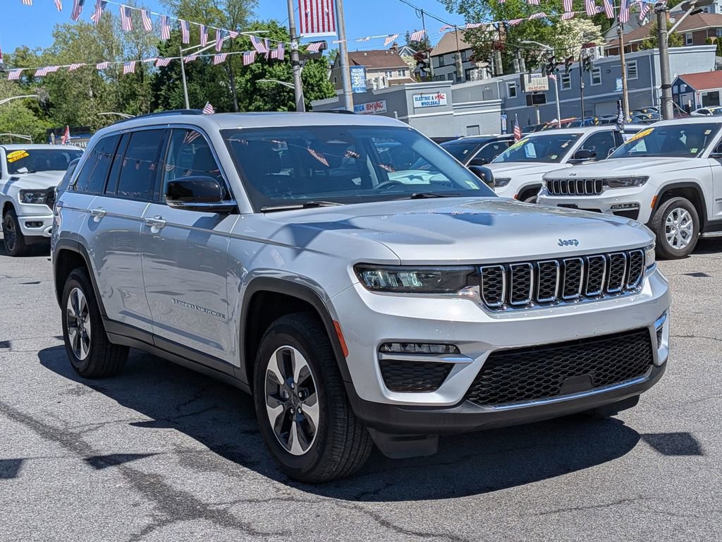 Used 2024 Jeep Grand Cherokee Limited 4xe AWD/4WD image 4