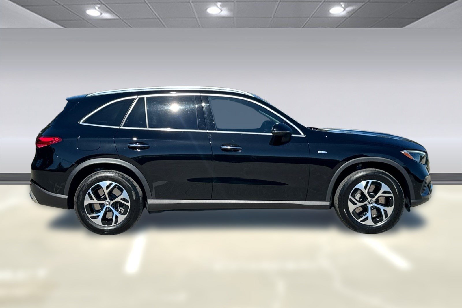 Certified 2025 Mercedes-Benz GLC 350e 4MATIC image 8