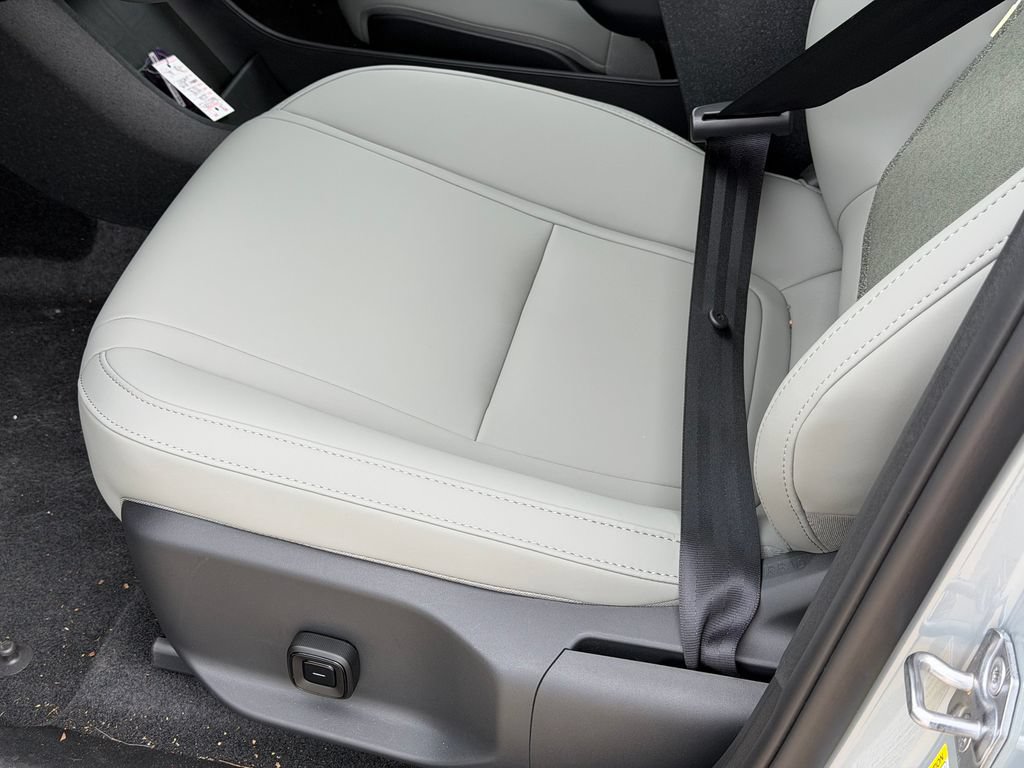 New 2026 Volvo EX30 Cross Country Ultra w/ Protection Package Premier AWD/4WD image 16