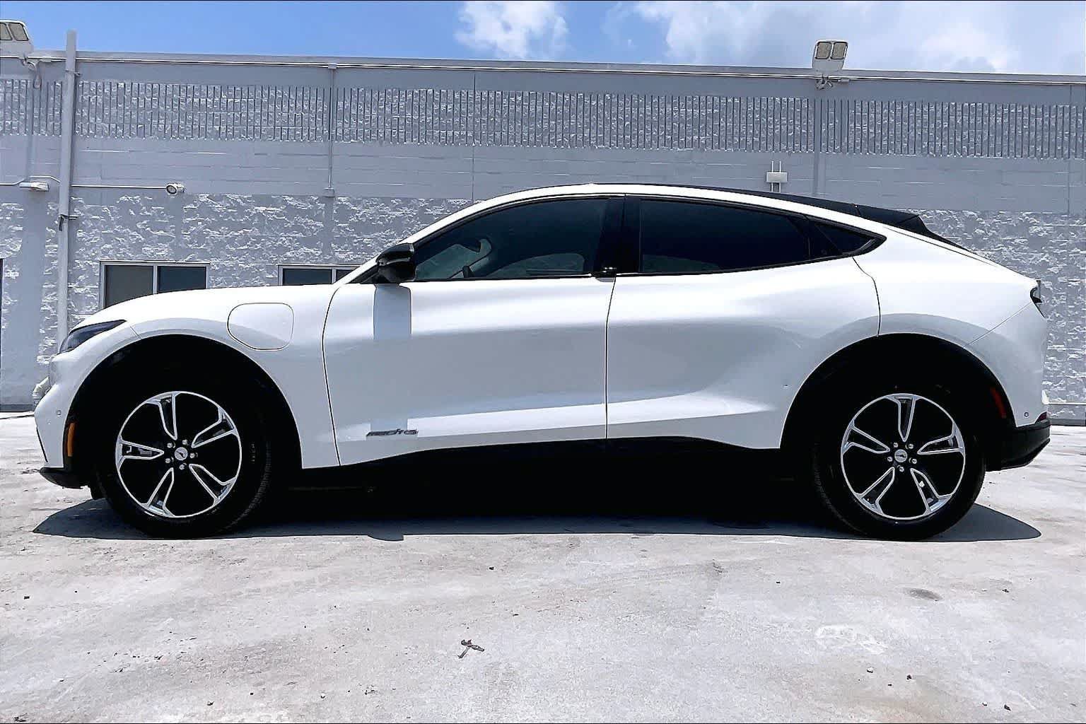 Used 2023 Ford Mustang Mach-E Premium AWD/4WD image 3