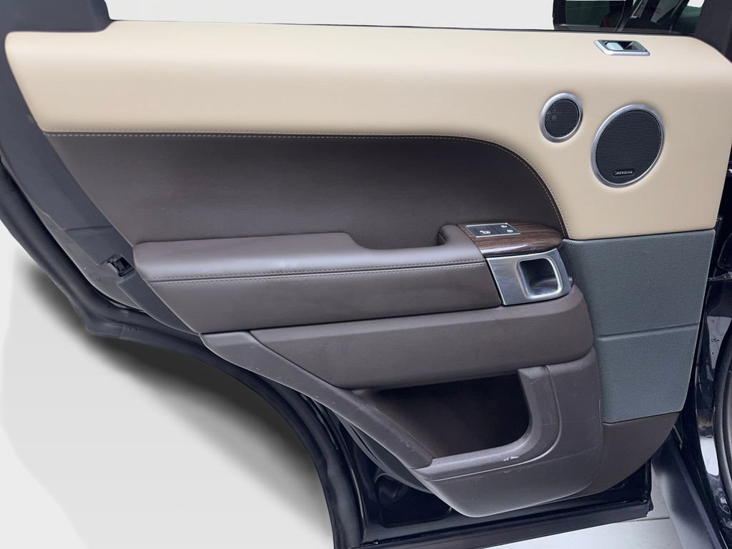 Used 2022 Land Rover Range Rover Sport HSE Silver Edition image 38