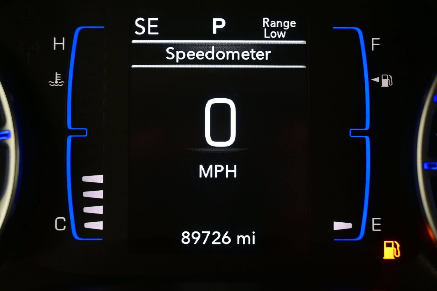 Used 2023 Chrysler Voyager LX FWD image 30
