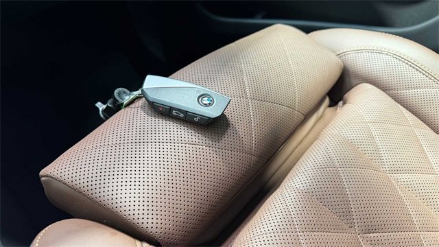 Used 2026 BMW X5 sDrive40i image 28