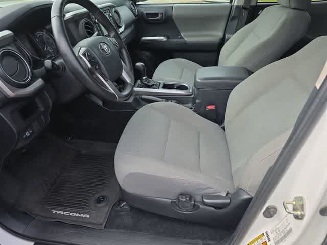 Used 2017 Toyota Tacoma SR5 w/ Tow Package AWD/4WD image 24