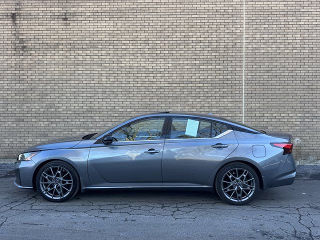 Used 2023 Nissan Altima 2.0 SR image 35