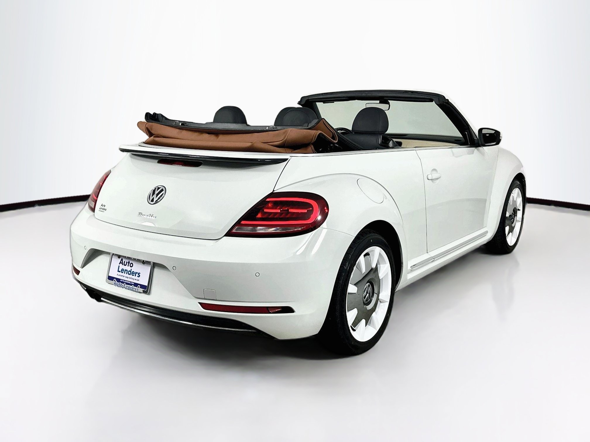Used 2019 Volkswagen Beetle 2.0T S FWD image 5