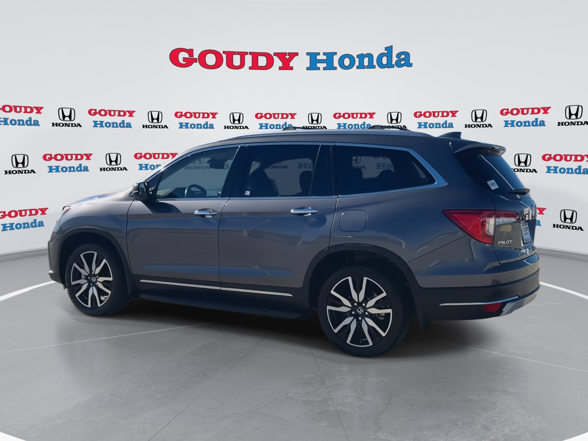 Certified 2019 Honda Pilot Touring image 6