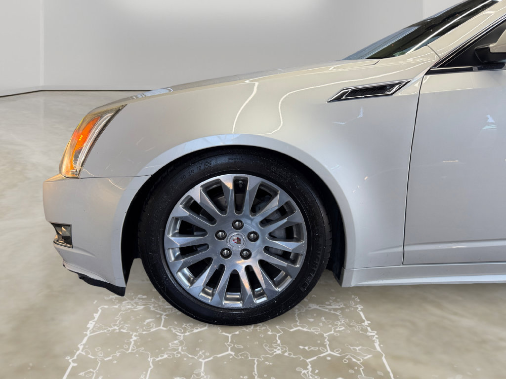 Used 2011 Cadillac CTS Premium RWD image 14