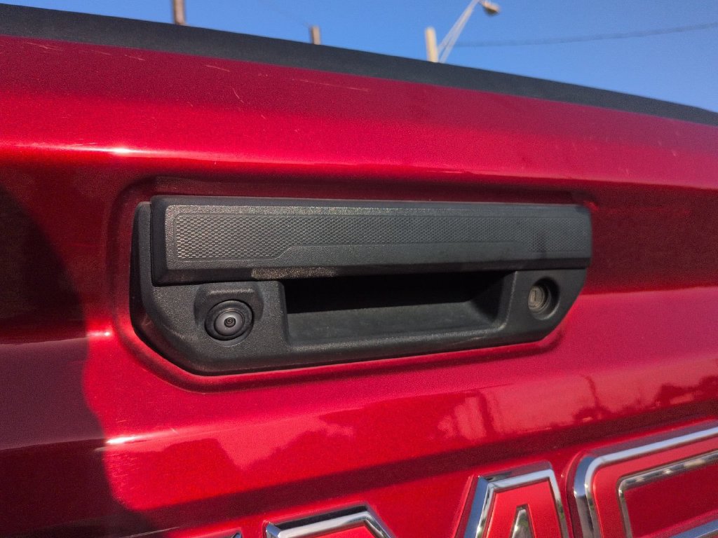 Used 2023 GMC Canyon AT4 w/ AT4 Premium Package AWD/4WD image 17