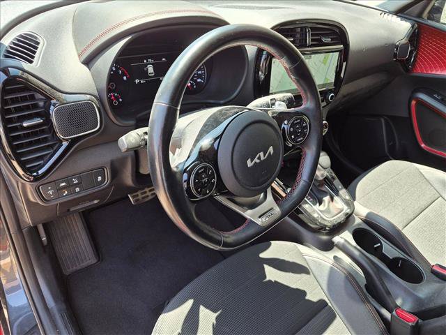 Used 2022 Kia Soul Turbo FWD image 9