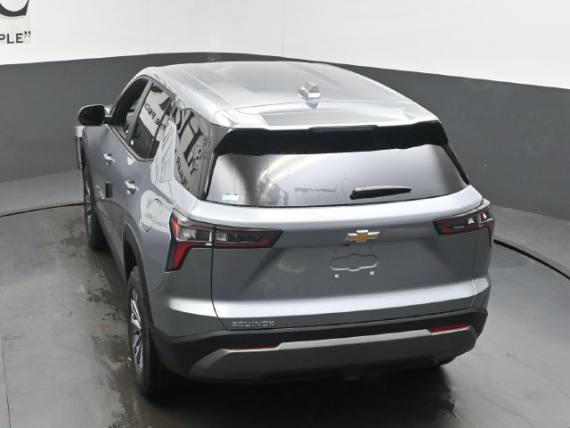 New 2027 Chevrolet Equinox LT FWD image 35