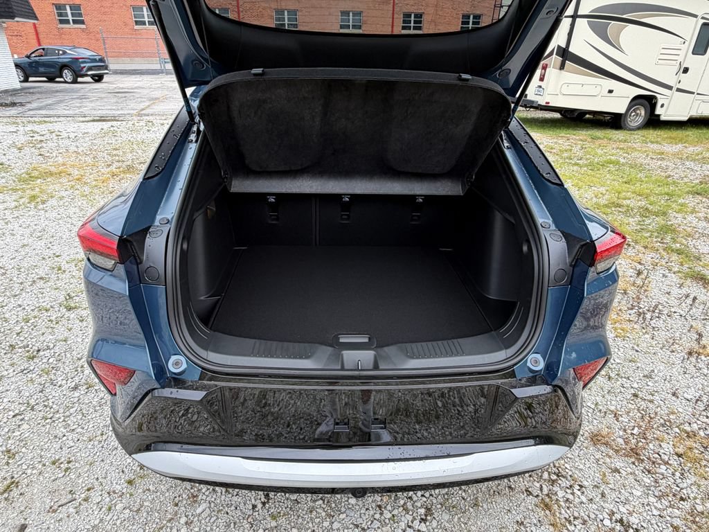 New 2026 Buick Envista Sport Touring FWD image 6