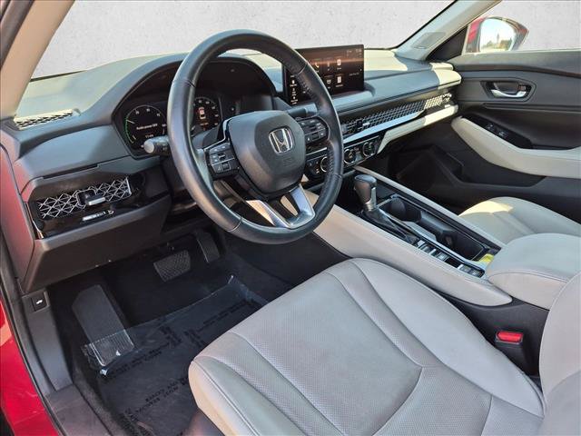 Used 2024 Honda Accord Touring image 10
