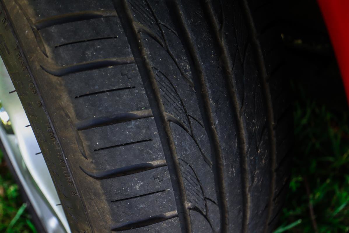 Used 2000 Toyota MR2 Base image 14