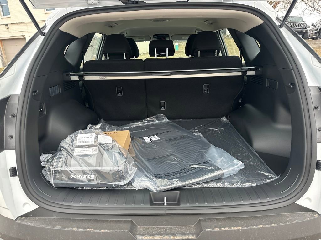 New 2026 Hyundai Tucson Blue SE image 20