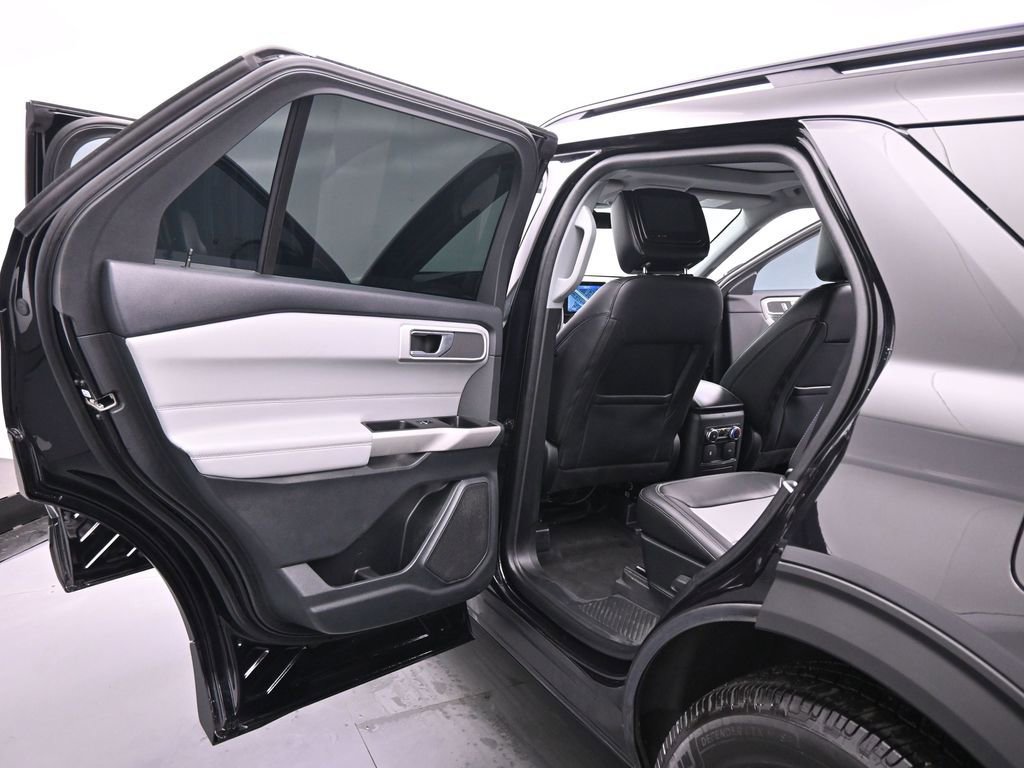 Certified 2023 Ford Explorer XLT w/ Equipment Group 202A image 22