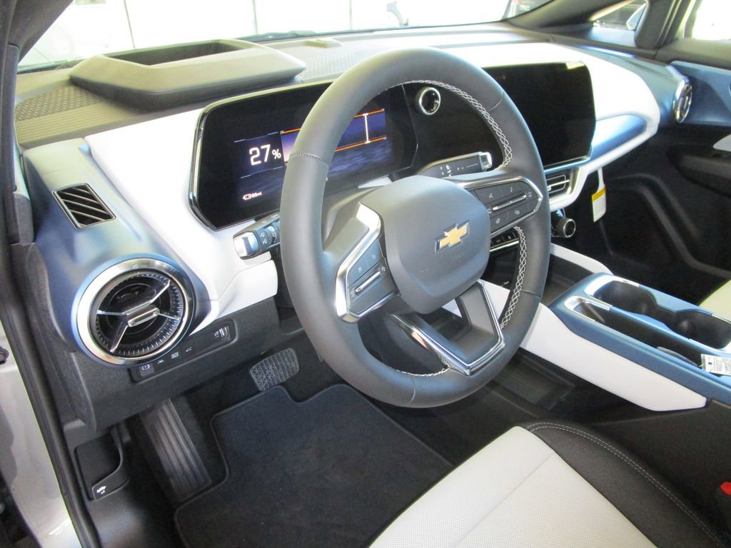 New 2026 Chevrolet Equinox EV LT w/ Convenience Package II image 19