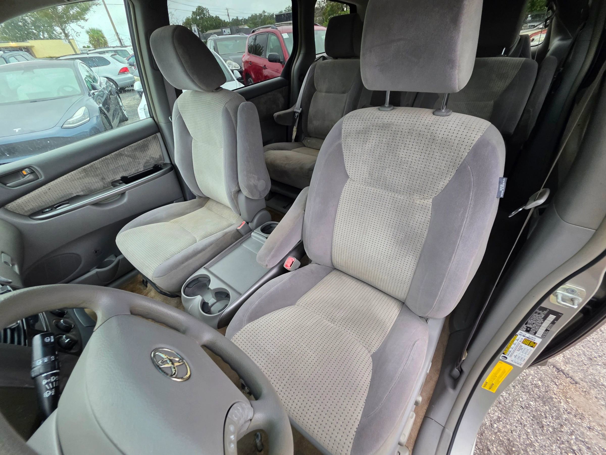 Used 2009 Toyota Sienna LE image 11