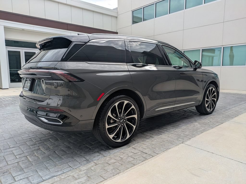 Certified 2024 Lincoln Nautilus Black Label AWD/4WD image 5