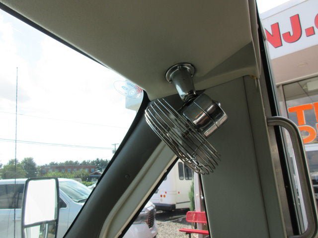 Used 2013 Ford E-450 and Econoline 450 Super Duty w/ Shuttle Bus Prep Pkg RWD image 20