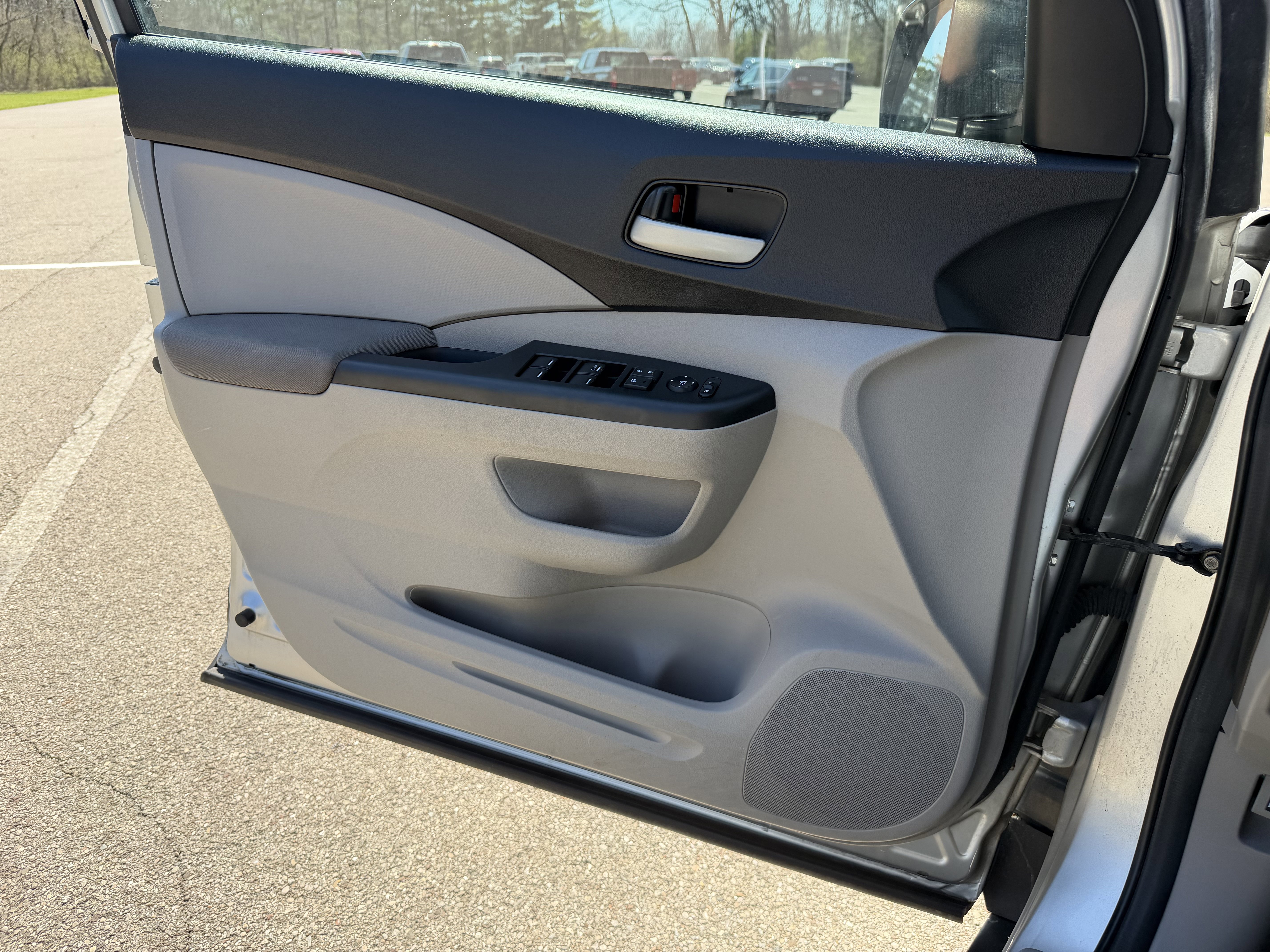 Used 2013 Honda CR-V LX image 19