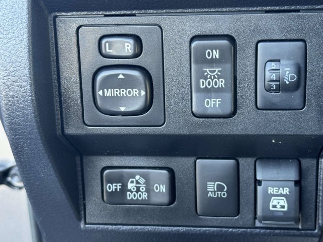Used 2020 Toyota Tundra SR5 w/ TRD Off-Road Plus Package AWD/4WD image 23