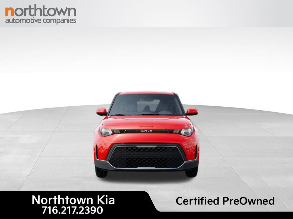 Used 2025 Kia Soul LX image 2