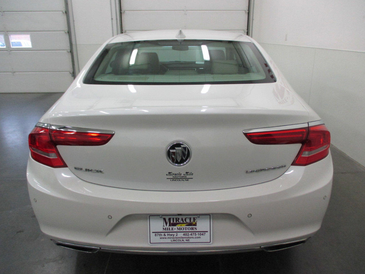 Used 2017 Buick LaCrosse Preferred image 5