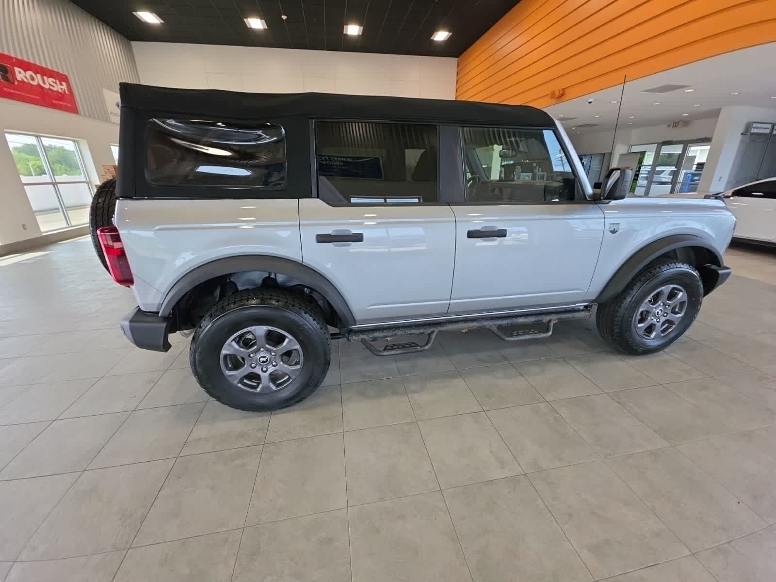 Used 2024 Ford Bronco Big Bend AWD/4WD image 6
