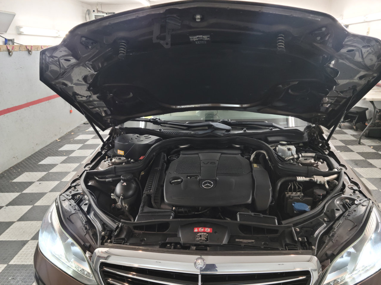 Used 2014 Mercedes-Benz E 350 4MATIC Sedan w/ Premium 1 Package image 30