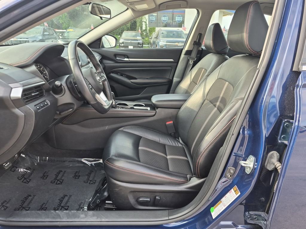 Used 2024 Nissan Altima 2.5 SR image 11