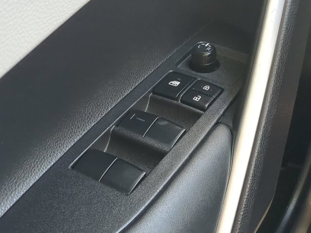 Certified 2025 Toyota Corolla Cross L FWD image 26