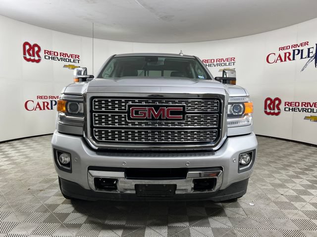 Used 2018 GMC Sierra 2500 Denali AWD/4WD image 2