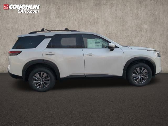 New 2025 Nissan Pathfinder SV w/ Black Appearance Package image 9