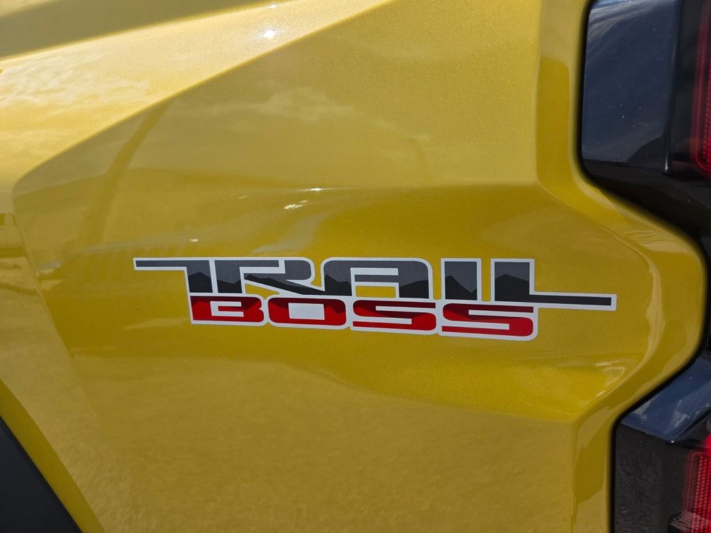 Certified 2023 Chevrolet Colorado Trail Boss w/ Advanced Trailering Package image 11