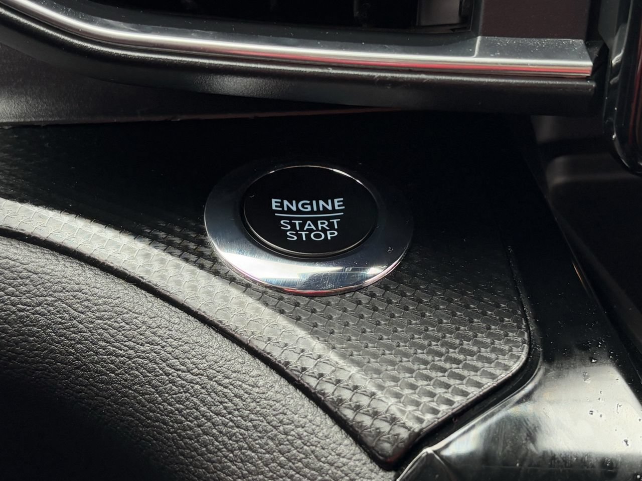 Certified 2023 Ford Explorer ST-Line w/ Class IV Trailer Tow Package RWD image 18