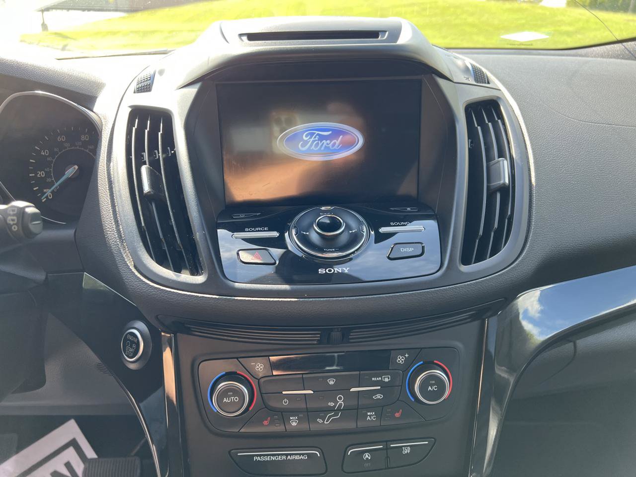 Used 2017 Ford Escape Titanium FWD image 22